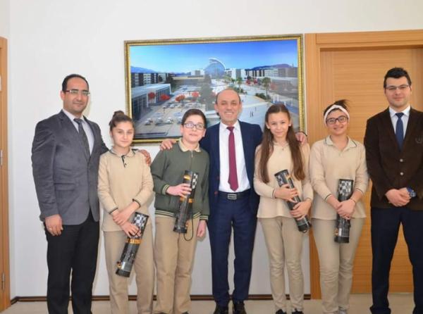 Öğrencilerimiz Erenler Belediye Başkanı Cavit Öztürk´ü Ziyaret Etti
